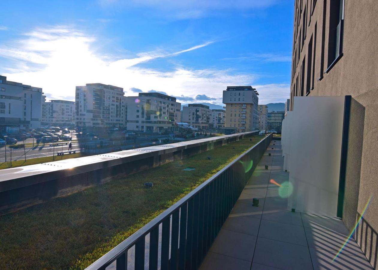Qosmo Brasov Hotel Zewnętrze zdjęcie